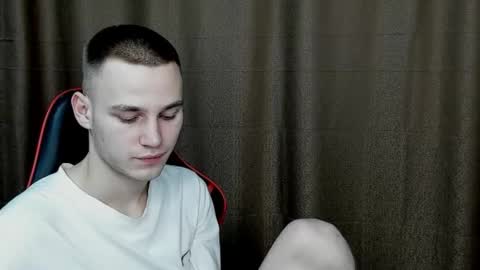 robert10211 online show from 29, 12, 2024