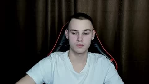 robert10211 online show from 20, 2, 2025