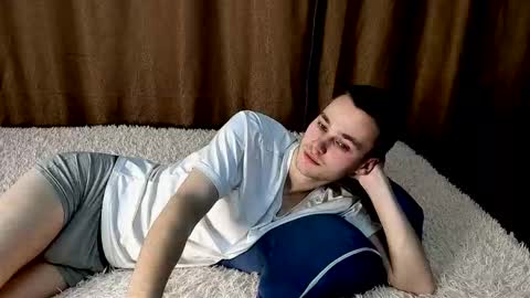 robert10211 online show from 24, 2, 2026