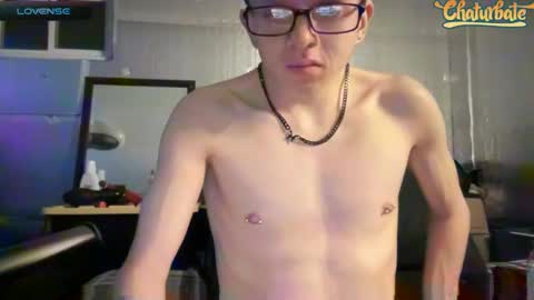 Snapshot of robertcicijr21 chatting on 5, 2, 2025 Robert Cici Jr. online show from 5, 2, 2025