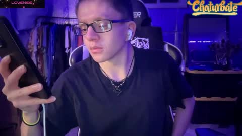 Snapshot of robertcicijr21 chatting on 7, 11, 2025 Robert Cici Jr. online show from 7, 11, 2025