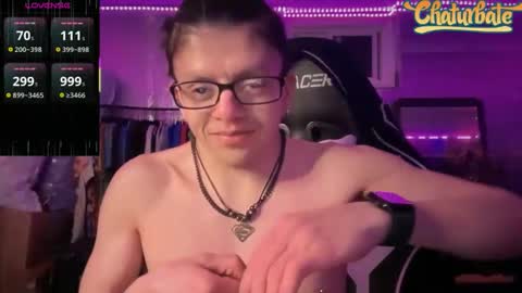 Snapshot of robertcicijr21 chatting on 22, 12, 2025 Robert Cici Jr. online show from 22, 12, 2025