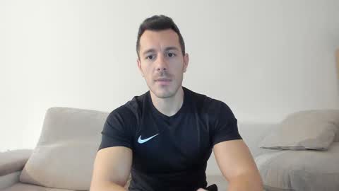 roberto4ever online show from 1, 3, 2025