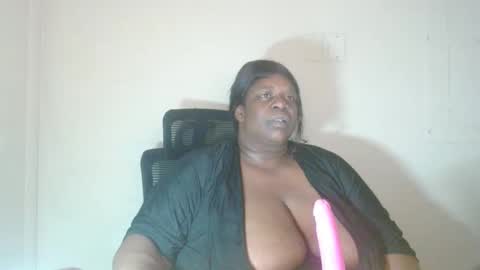 robertswhitney52 online show from 22, 11, 2025