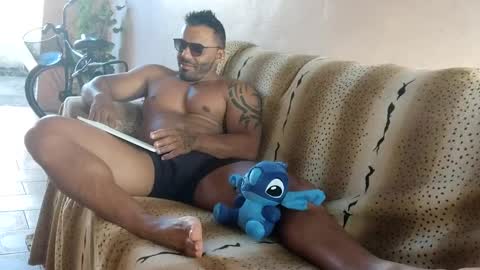 Snapshot of robertuxx chatting on 4, 12, 2024 BRAZILIAN BOY online show from 4, 12, 2024
