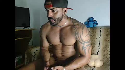 Snapshot of robertuxx chatting on 23, 1, 2025 BRAZILIAN BOY online show from 23, 1, 2025