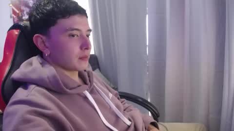 Snapshot of robiineshot chatting on 3, 12, 2025 robiineshot online show from 3, 12, 2025