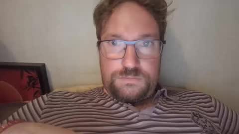 Snapshot of robinouhot chatting on 21, 10, 2025 robinouhot online show from 21, 10, 2025