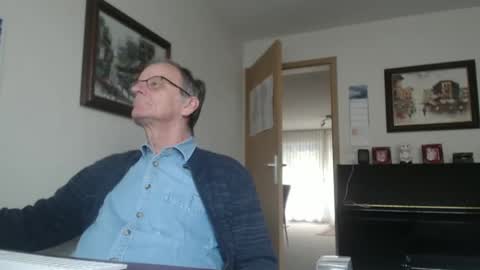 Snapshot of roboter0233 chatting on 7, 2, 2025 roboter0233 online show from 7, 2, 2025