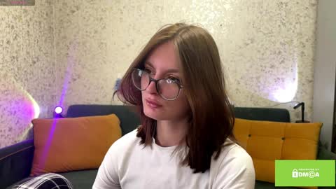 robynsentinella online show from 7, 4, 2026