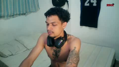 Snapshot of rocco99xx chatting on 18, 11, 2025 Rocco online show from 18, 11, 2025