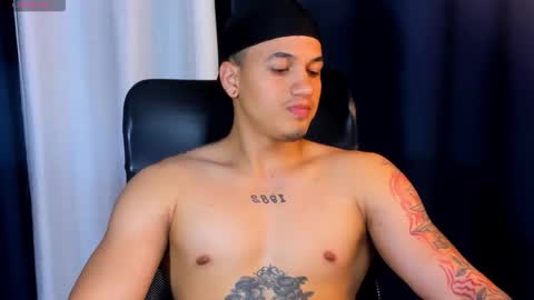 rocco_santos online show from 24, 10, 2025