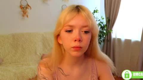 Snapshot of rochelle_dolly chatting on 20, 5, 2026 rochelle_dolly online show from 20, 5, 2026