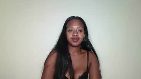 Snapshot of rochellinah chatting on 19, 5, 2026 rochellinah online show from 19, 5, 2026