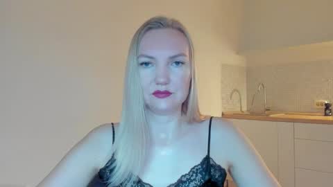 Snapshot of rock__baby chatting on 16, 11, 2025 rock__baby online show from 16, 11, 2025