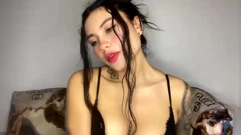 Snapshot of rockandlovexx chatting on 30, 1, 2025 Samantha Estephania online show from 30, 1, 2025