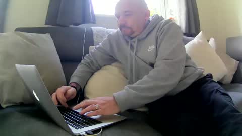 Joey online show from 4, 3, 2025