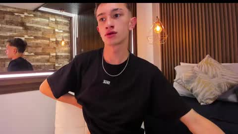 Snapshot of rolito18_ chatting on 9, 3, 2025 twink juli online show from 9, 3, 2025