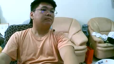 Snapshot of rolleacban chatting on 18, 11, 2025 Rolleac online show from 18, 11, 2025