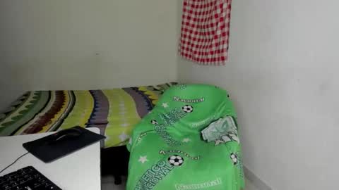 Snapshot of rolling_05 chatting on 15, 3, 2026 rolling_05 online show from 15, 3, 2026