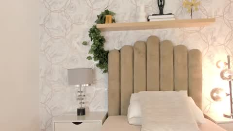   online show from 18, 2, 2025