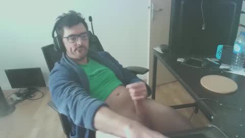 Snapshot of romainb72 chatting on 9, 1, 2025 romainb72 online show from 9, 1, 2025
