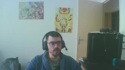 Snapshot of romainb72 chatting on 5, 3, 2025 romainb72 online show from 5, 3, 2025