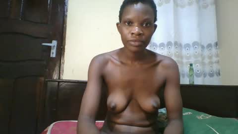 Snapshot of romantic2u4 chatting on 7, 7, 2026 Emma online show from 7, 7, 2026
