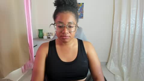 Snapshot of romantic_stargirl chatting on 13, 5, 2026 Is A Belle online show from 13, 5, 2026