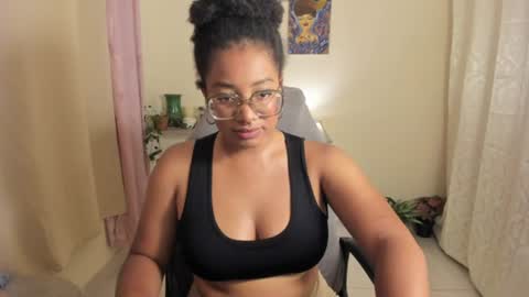 Snapshot of romantic_stargirl chatting on 13, 6, 2026 Is A Belle online show from 13, 6, 2026