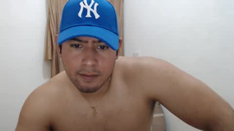 Snapshot of romeo_myroom chatting on 26, 1, 2025 Romeos Room online show from 26, 1, 2025