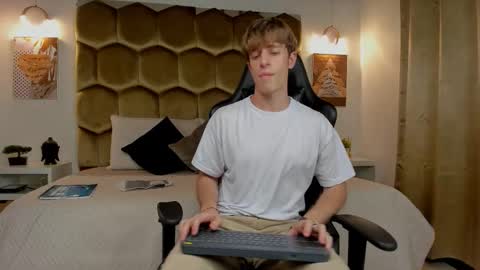 Snapshot of romeo_ricci1 chatting on 17, 2, 2026 Romeo Ricci online show from 17, 2, 2026