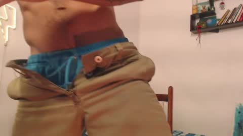 Snapshot of romeocolin_ chatting on 25, 6, 2026 R O M E O online show from 25, 6, 2026