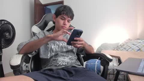Snapshot of ronaldmq20 chatting on 26, 5, 2026 Ronaldo online show from 26, 5, 2026