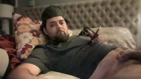 Snapshot of ronnyvzla2 chatting on 2, 12, 2024 Ronny Smokey online show from 2, 12, 2024