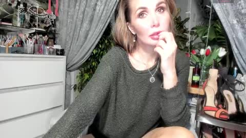 Aurora online show from 10, 2, 2025