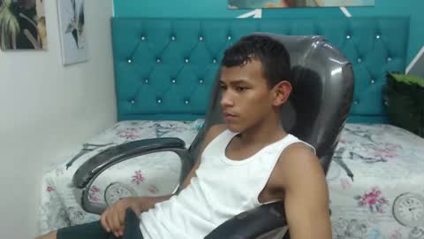 Snapshot of rory_castro chatting on 29, 9, 2025 RORY CASTRO online show from 29, 9, 2025