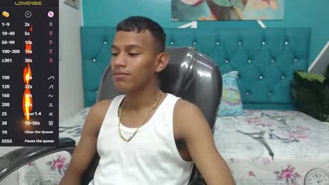 Snapshot of rory_castro chatting on 17, 10, 2025 RORY CASTRO online show from 17, 10, 2025