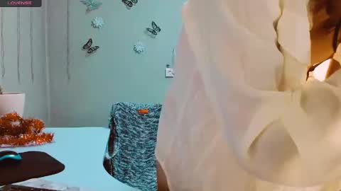 rosa843850 online show from 9, 12, 2024