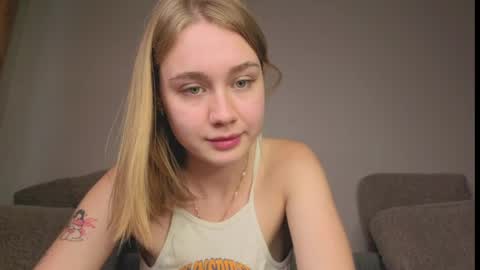 Snapshot of rosalina0230 chatting on 10, 6, 2026 rosalina online show from 10, 6, 2026