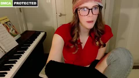 rose77782 online show from 5, 1, 2025