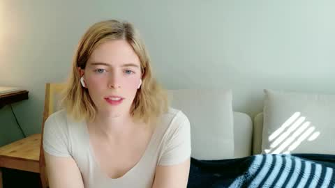 rose77782 online show from 12, 9, 2025