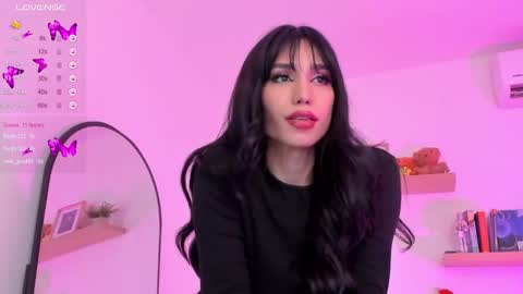 Rose Saenz online show from 18, 12, 2024