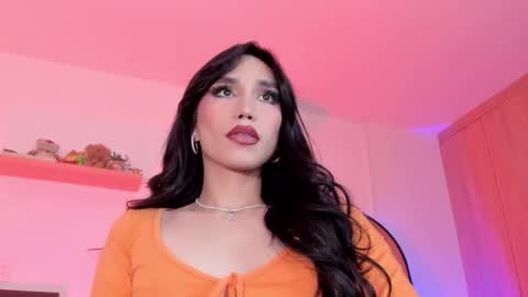 Rose Saenz online show from 19, 10, 2025