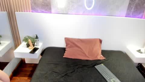 Snapshot of rose_nova_ chatting on 15, 2, 2025 Rose 3 online show from 15, 2, 2025