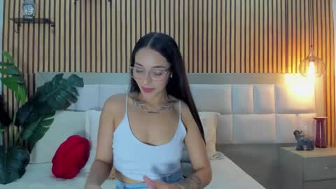 Snapshot of roseaurora chatting on 7, 2, 2026 roseaurora online show from 7, 2, 2026