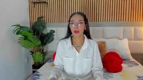 Snapshot of roseaurora chatting on 16, 2, 2026 roseaurora online show from 16, 2, 2026