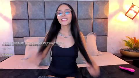 roseaurora online show from 16, 4, 2026