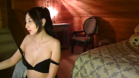 Dahlia Rose online show from 27, 2, 2025