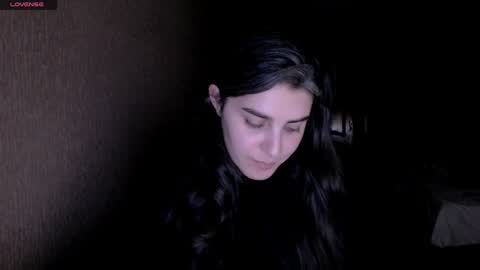 Snapshot of roselina_ chatting on 3, 1, 2025 Rose online show from 3, 1, 2025